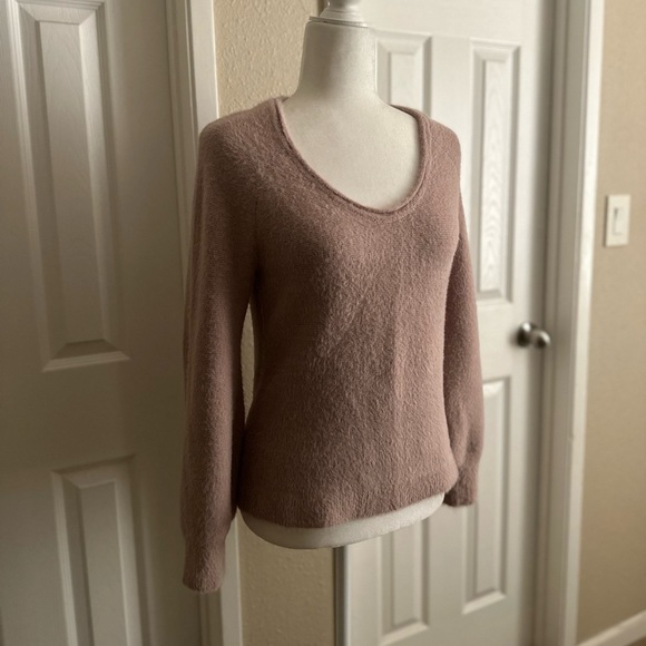 Abercrombie & Fitch Sweaters - Abercrombie and Fitch Fuzzy Soft Collection VNeck Sweater Size: Small
